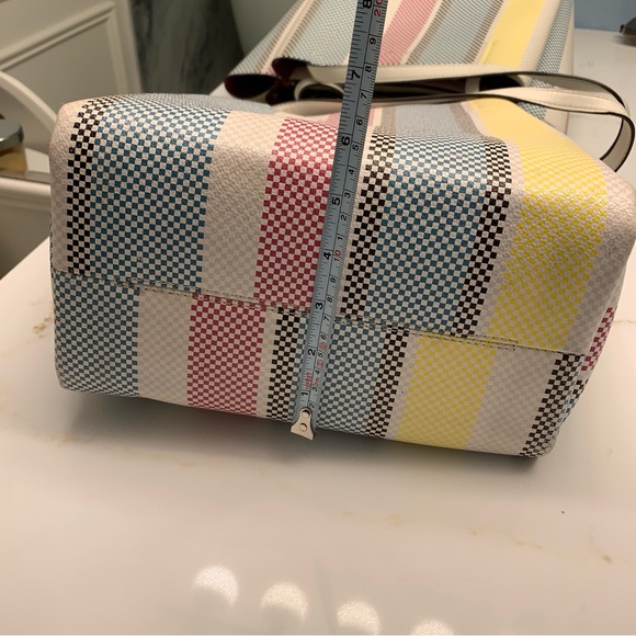 Vince Cammuto Tote Bag - Picture 8 of 9